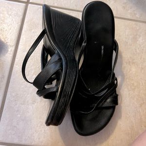 Black Strappy Aldo Chunky Platform Sandals